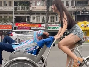 Korean Influencer Experiences Life as a Cyclo Driver in Vietnam - image 2