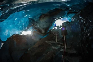 Exploring the Most Surreal and Beautiful Ice Caves on Earth - image 5