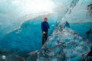 Exploring the Most Surreal and Beautiful Ice Caves on Earth - image 6