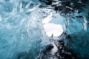 Exploring the Most Surreal and Beautiful Ice Caves on Earth - image 12