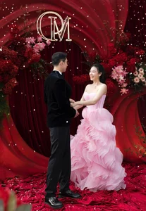 Vietnamese Celebrity News: Midu's Anniversary and Diep Lam Anh's Family - image 20