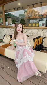 Vietnamese Celebrity News: Midu's Anniversary and Diep Lam Anh's Family - image 30