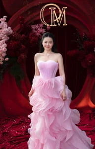Vietnamese Celebrity News: Midu's Anniversary and Diep Lam Anh's Family - image 18