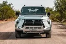 Unveiling the Ford F-550 Roshel Senator: The Incredible B7 Bulletproof SUV – A Multi-Million Dollar Fortress for ICE. - image 1