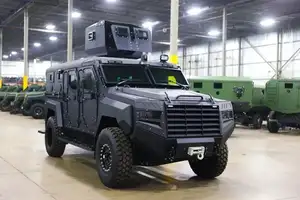 Unveiling the Ford F-550 Roshel Senator: The Incredible B7 Bulletproof SUV – A Multi-Million Dollar Fortress for ICE. - image 11