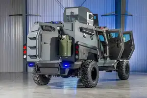 Unveiling the Ford F-550 Roshel Senator: The Incredible B7 Bulletproof SUV – A Multi-Million Dollar Fortress for ICE. - image 9