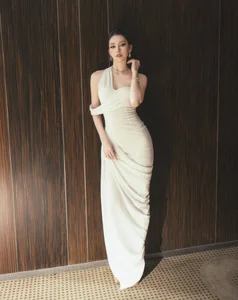 Vietnamese Star Midu Captivates Fans with Youthful Elegance and 'Student-Like' Charm - image 4