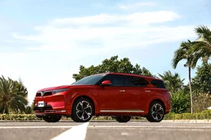 Massive Pre-Tet Discounts on High-Clearance SUVs: Car Prices Slashed by Up to 500 Million VND - image 4