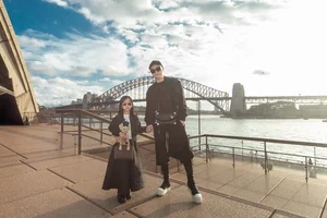 Style Icon in the Making: Do Manh Cuong’s Daughter Strolls in Australia - image 0