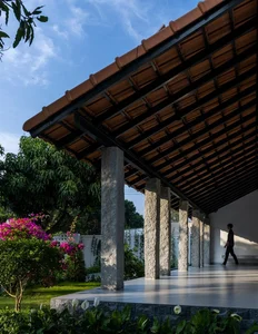 Stunning Traditional Tile-Roof House Featured in US Media - image 6