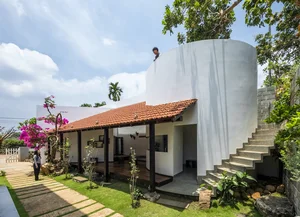 Peaceful Tile-Roofed House in Central Highlands Captivates Global Media - image 1