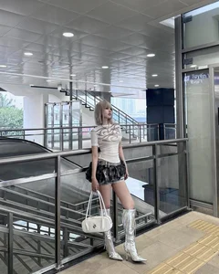 Xoai Non’s Bold Transformation: Platinum Hair and Stunning Style - image 0