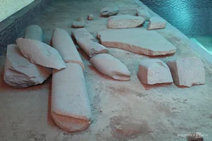 Ancient 2,000-Year-Old Stone Tomb Discovered in the Middle of Rubber Plantation - image 10