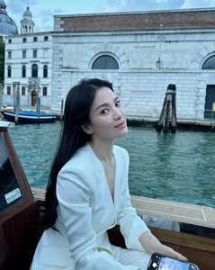 South Korean Icon Song Hye Kyo Explores Exquisite Italian Cuisine: A Look Into Her Luxury Culinary Journey in Italy - image 3