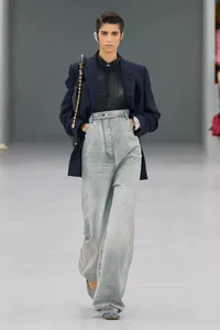 8 Essential Jeans Styles to Upgrade Your Wardrobe and Elevate Your Look - image 6