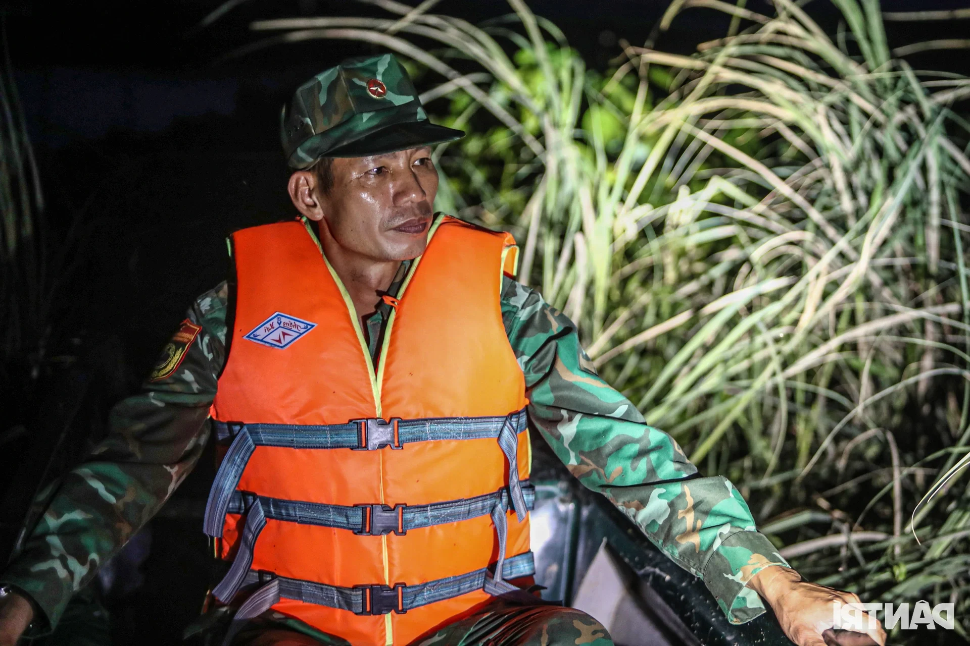 Border Guards Combat Smuggling During Mekong Delta's Floating Season