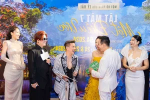 Red Carpet Elegance: Vietnamese Stars Shine at Ly Hai's Highly Anticipated Movie Premiere - image 2