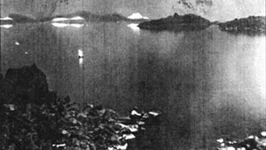 The Mystery of the 'Old Man of the Lake': A Vertical Floating Log - image 3