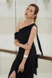 Ageless Icon Vera Wang Celebrates Birthday with Youthful Vitality - image 33