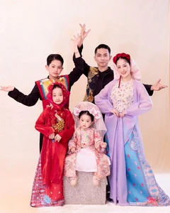 Khanh Thi and Phan Hien Stun in Trendy 'Bac Bling' Photoshoot - image 5