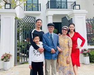 Northern Vietnamese Actress’s Mother-in-Law Flaunts Million-Dollar Diamond Collection and Support - image 3