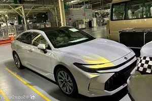 2027 Toyota Avalon Revealed with Camry and Crown Hybrid Design Elements - image 3