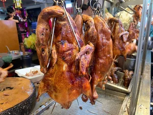 Roasted Pork and Duck Sell Out for Hungry Ghost Festival - image 6