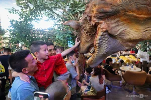 Discover the Dinosaur-Themed Cafe in Ho Chi Minh City Drawing Massive Crowds - image 2