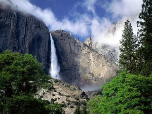 The Legendary Beauty of North America’s Highest Falls: Why You Need to Visit - image 5