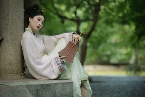 YiTuYu Art Language Vol.10483: Exploring the Ethereal Beauty of Qi E Rong Rong - image 13