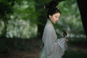 YiTuYu Art Language Vol.10483: Exploring the Ethereal Beauty of Qi E Rong Rong - image 23