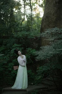 YiTuYu Art Language Vol.10483: Exploring the Ethereal Beauty of Qi E Rong Rong - image 45