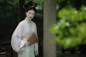 YiTuYu Art Language Vol.10483: Exploring the Ethereal Beauty of Qi E Rong Rong - image 25