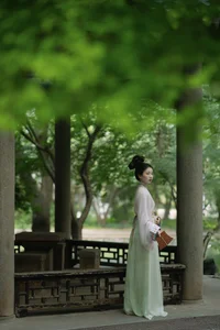 YiTuYu Art Language Vol.10483: Exploring the Ethereal Beauty of Qi E Rong Rong - image 43