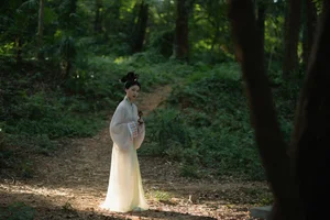 YiTuYu Art Language Vol.10483: Exploring the Ethereal Beauty of Qi E Rong Rong - image 49