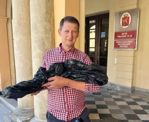 Ancient Sword Recovered from Riverbed Reveals Shocking Historical Secrets - image 1