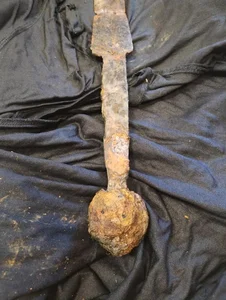 Ancient Sword Recovered from Riverbed Reveals Shocking Historical Secrets - image 5