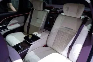 Hongqi Guoya: The Most Expensive Chinese Luxury Car Arrives in Russia - image 11