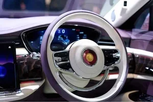 Hongqi Guoya: The Most Expensive Chinese Luxury Car Arrives in Russia - image 2