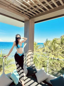 Ageless Beauty Secrets: How Celebrity Moms Maintain Stunning Figures and Healthy Lifestyles - image 0