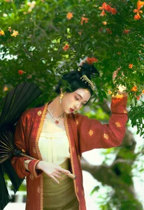 YiTuYu Art Language Vol.9883 Features Elegant Portraits of Yi Zhi Shu Zi Jun - image 6