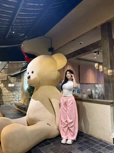 Stunning 1.72m Tall Female Wrestler Becomes Social Media Sensation at Village Festival - image 0