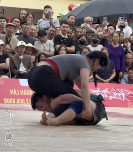 Stunning 1.72m Tall Female Wrestler Becomes Social Media Sensation at Village Festival - image 6