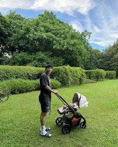 Footballer Doan Van Hau Officially Reveals His Son's Face to the Public - image 5