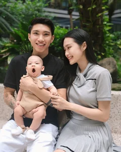 Footballer Doan Van Hau Officially Reveals His Son's Face to the Public - image 2