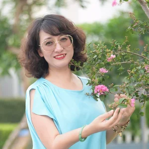Former 19h News Anchor’s Life 10 Years After Marrying Hospital Director - image 0