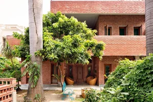 Brick vs. Concrete Walls: Which Construction Choice is Best for Your Home? - image 6