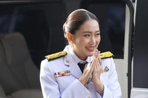 Paetongtarn Shinawatra Receives Royal Endorsement as Thailand’s New Prime Minister - image 3