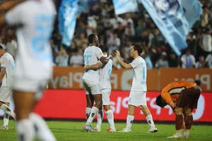 Nam Dinh Closes in on V-League Title After Dramatic Victory Against HAGL - image 3