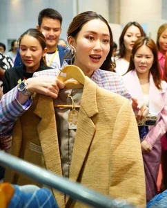Style Icon: A Detailed Look at the Jacket Collection of Thailand's Prime Minister - image 4